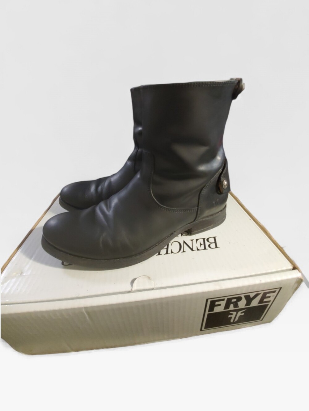 Frye Black Melissa Button Zip Leather Short Pull-On Boots Size 9.5